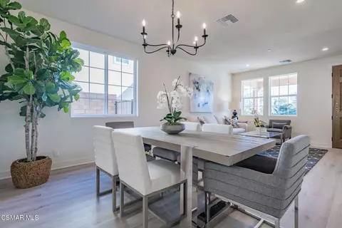 Dining - 4679 Summit Ave, Simi Valley, CA 93063 photo 4 of 7