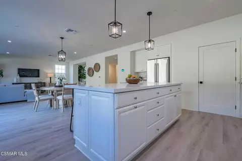 Kitchen - 4679 Summit Ave, Simi Valley, CA 93063 photo 8 of 8