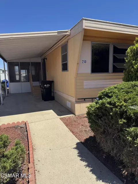 250 Farland Dr, Thousand Oaks, CA 91320