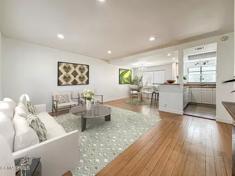 14715 Saticoy St #8, Van Nuys, CA 91405