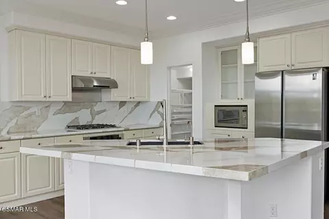 Kitchen - 2336 Summerwind Pl, Carlsbad, CA 92008 photo 2 of 5