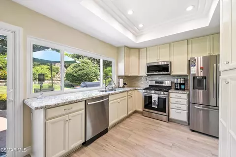 2063 Woodglen St, Simi Valley, CA 93065