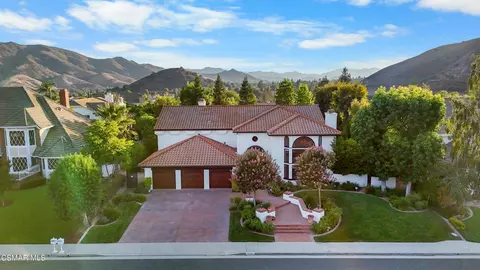 29340 Castlehill Dr, Agoura Hills, CA 91301