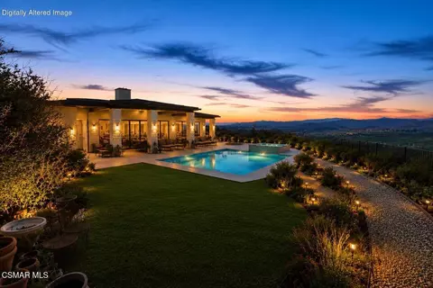 1065 Garrido Dr, Camarillo, CA 93010 photo 3
