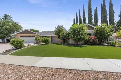 952 Ettin Ave, Simi Valley, CA 93065