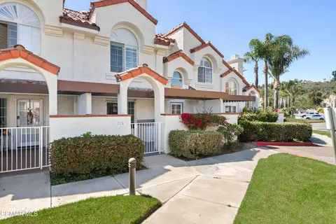 220 Camino Cortina, Camarillo, CA 93010