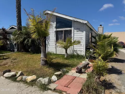 219 Portland Ave, Huntington Beach, CA 92648
