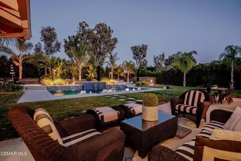 552 Longbranch Rd, Simi Valley, CA 93065