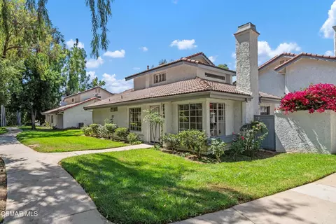 6848 Poppyview Dr, Oak Park, CA 91377