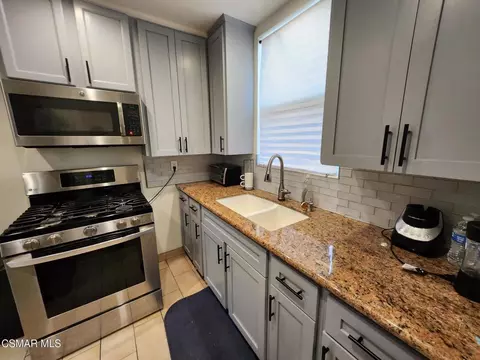 5841 Tujunga Ave, North Hollywood, CA 91601