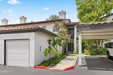 513 Water Oak Ln #D, Oak Park, CA 91377