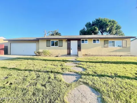 1596 Casarin Ave, Simi Valley, CA 93065