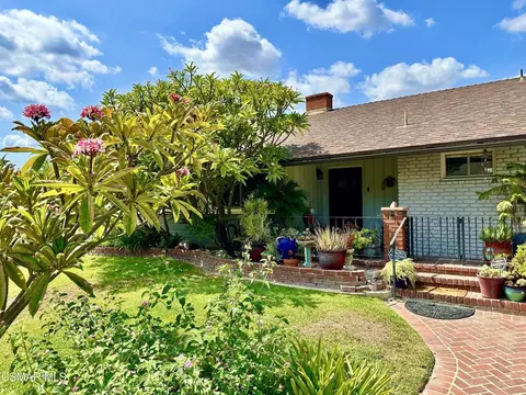 707 Irving Dr, Burbank, CA 91504