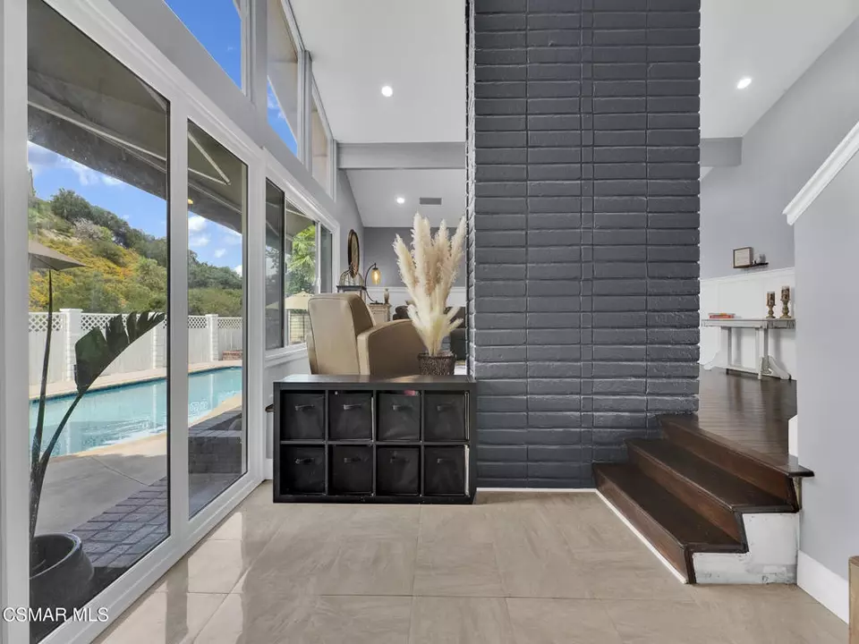 Entry Way - 2026 Bridgegate Ct, Westlake Village, CA 91361 photo 2 of 3