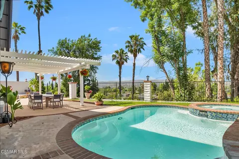 837 Hillview Cir, Simi Valley, CA 93065