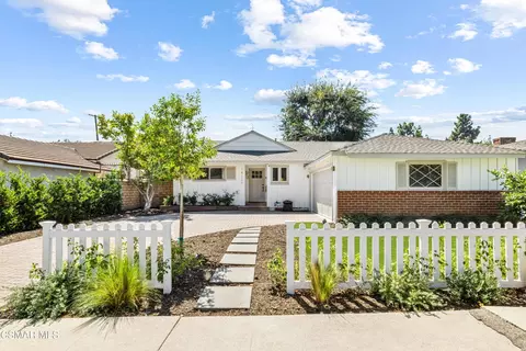 14126 Hartsook St, Sherman Oaks, CA 91423