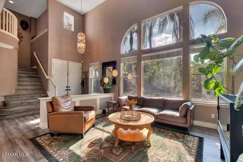 3023 Hollycrest Ave, Thousand Oaks, CA 91362