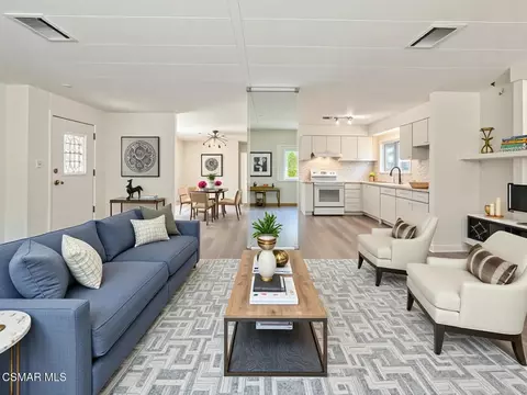 27 Irena Ave #102, Camarillo, CA 93012