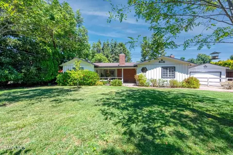 21315 Community St, Canoga Park, CA 91304