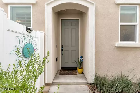 8565 N Walnut Way, West Hills, CA 91304