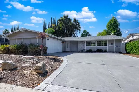 167 Kanan Rd, Oak Park, CA 91377