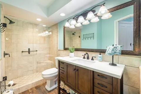 Bath - 3101 Peninsula Rd #101, Oxnard, CA 93035 photo 3 of 3