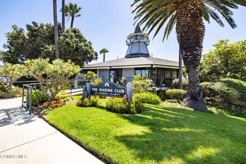 Exterior - 3101 Peninsula Rd #101, Oxnard, CA 93035 photo 4 of 6