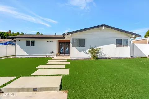 8225 Fallbrook Ave, West Hills, CA 91304