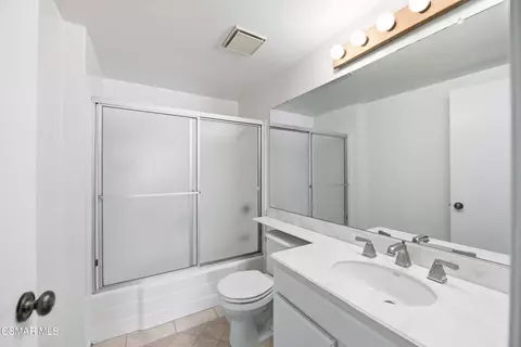 Bath - 1114 Catlin St #A, Simi Valley, CA 93065 photo 1 of 1