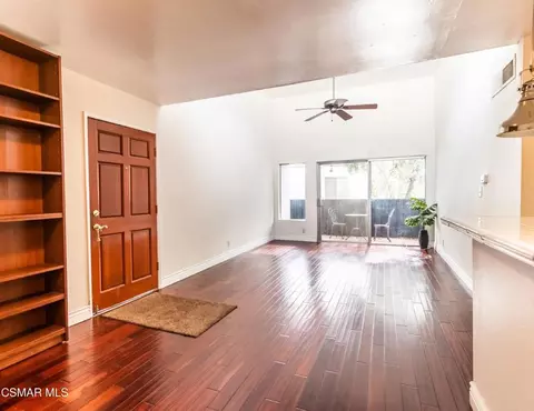 18645 Hatteras St #237, Tarzana, CA 91356