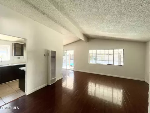 Living - 1507 4th St, Simi Valley, CA 93065 photo 1 of 5