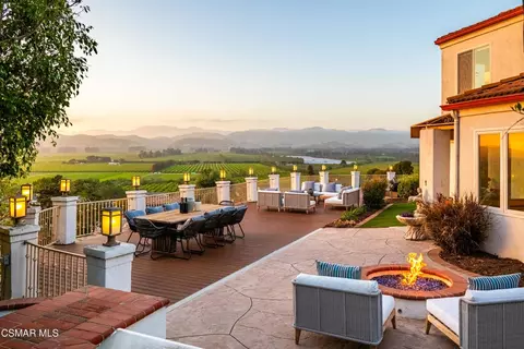 1074 Deseo Ave, Camarillo, CA 93010
