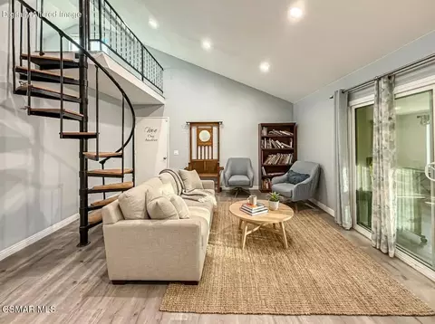 Living - 2098 Covington Ave, Simi Valley, CA 93065 photo 6 of 7