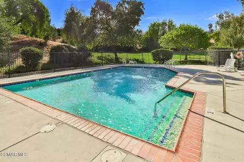 Exterior - 2098 Covington Ave, Simi Valley, CA 93065 photo 10 of 18