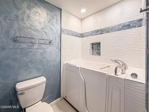Bath - 2098 Covington Ave, Simi Valley, CA 93065 photo 7 of 9