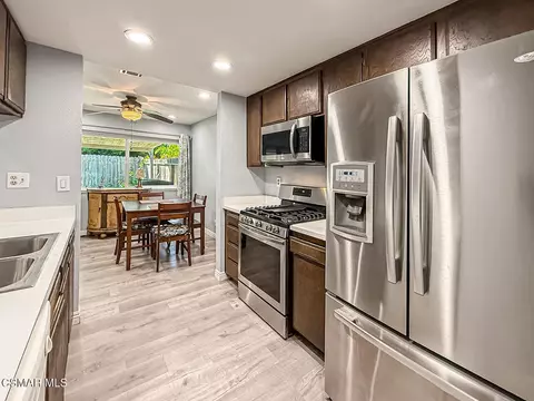 Kitchen - 2098 Covington Ave, Simi Valley, CA 93065 photo 4 of 4