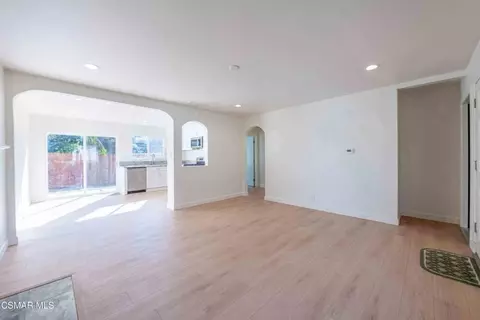 Living - 764 Brossard Dr, Thousand Oaks, CA 91360 photo 5 of 5
