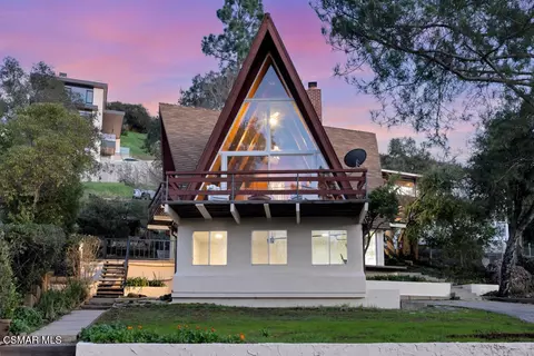 370 Lower Lake Rd, Lake Sherwood, CA 91361