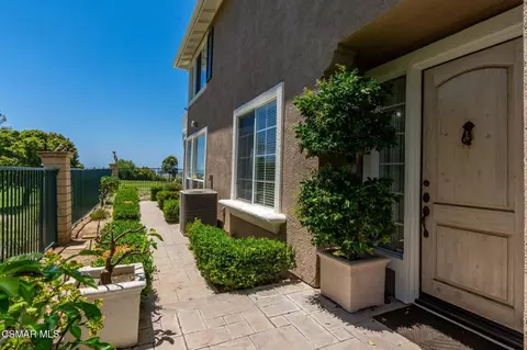 Exterior - 1009 Del Tio Ct, Camarillo, CA 93010 photo 6 of 26