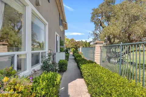 Exterior - 1009 Del Tio Ct, Camarillo, CA 93010 photo 17 of 26