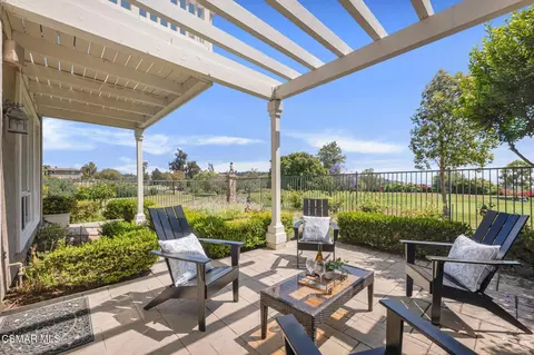 Exterior - 1009 Del Tio Ct, Camarillo, CA 93010 photo 5 of 26
