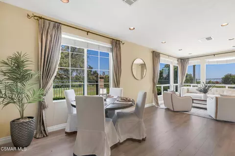 Dining - 1009 Del Tio Ct, Camarillo, CA 93010 photo 1 of 2