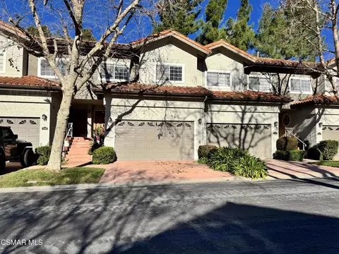3071 E Hillcrest Dr, Westlake Village, CA 91362