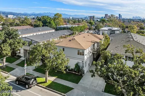 316 Doheny Dr, Beverly Hills, CA 90211