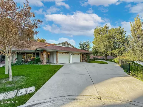 19337 Oak Plaza Ct, Newhall, CA 91321