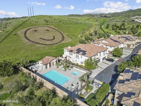 6441 Summit Village Ln #3, Simi Valley, CA 93063