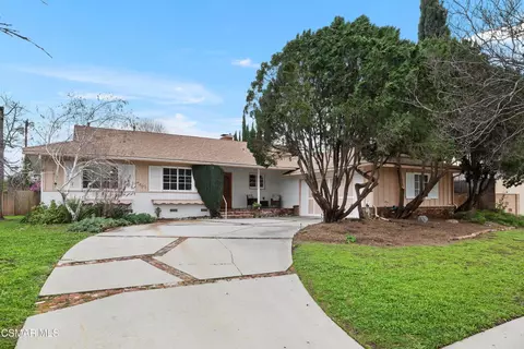 8346 Moorcroft Ave, West Hills, CA 91304