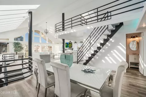 Dining - 2014 Napoli Dr, Oxnard, CA 93035 photo 2 of 5