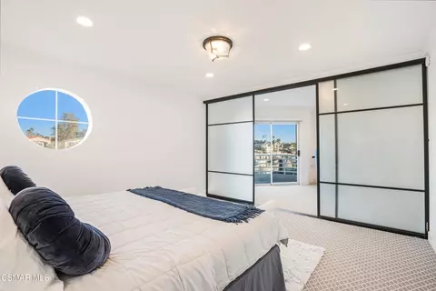 Bedroom - 2014 Napoli Dr, Oxnard, CA 93035 photo 2 of 4