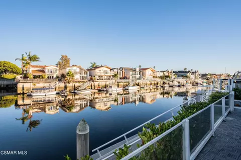 View/Area - 2014 Napoli Dr, Oxnard, CA 93035 photo 5 of 6